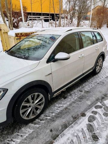 Volkswagen VW Golf Alltrack