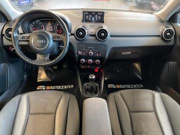 Audi A1 ambition *NAVI*PDC*SZHZ*KLIMA*SPORTFAHRWERK*