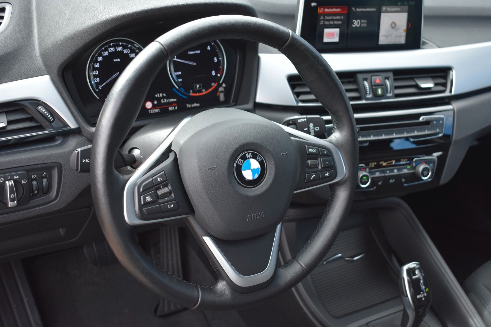 Fahrzeugabbildung BMW X1 xDrive 20 d Advantage AHK H&K