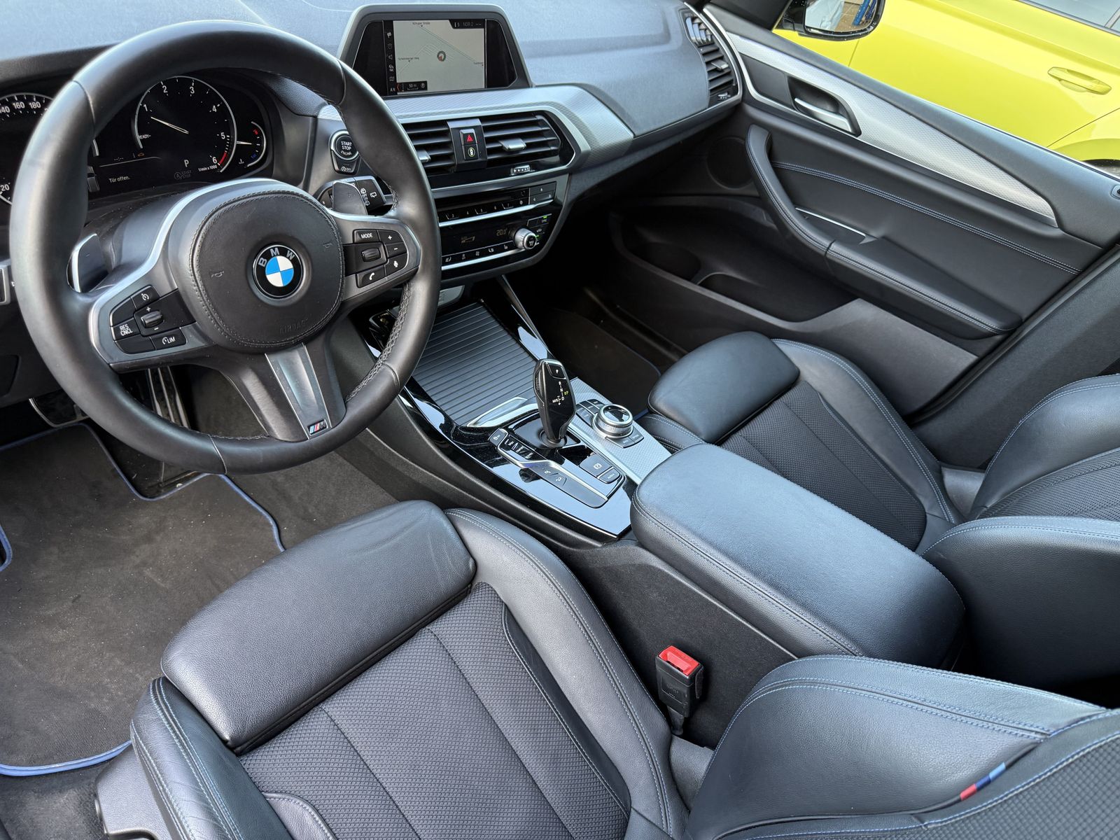 Fahrzeugabbildung BMW X3 xDrive20d M-Sport Aut. NAV+LED+PANO+20ZO+EU6