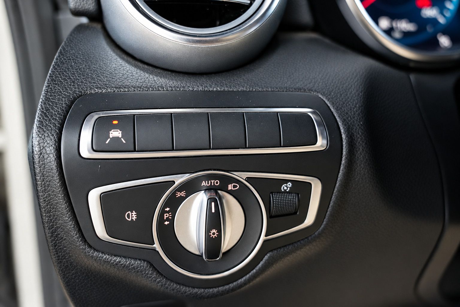 Fahrzeugabbildung Mercedes-Benz C 300 Coupe /AMG/VIRTUAL/MBUX/AMBIENTE/KAMERA