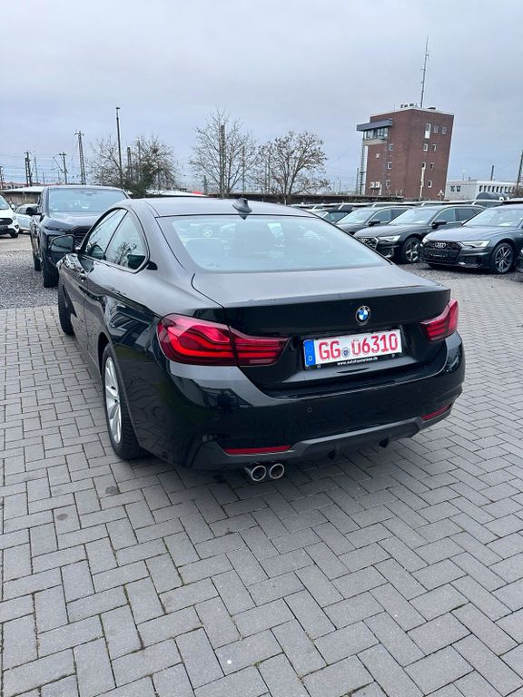Image of BMW 320