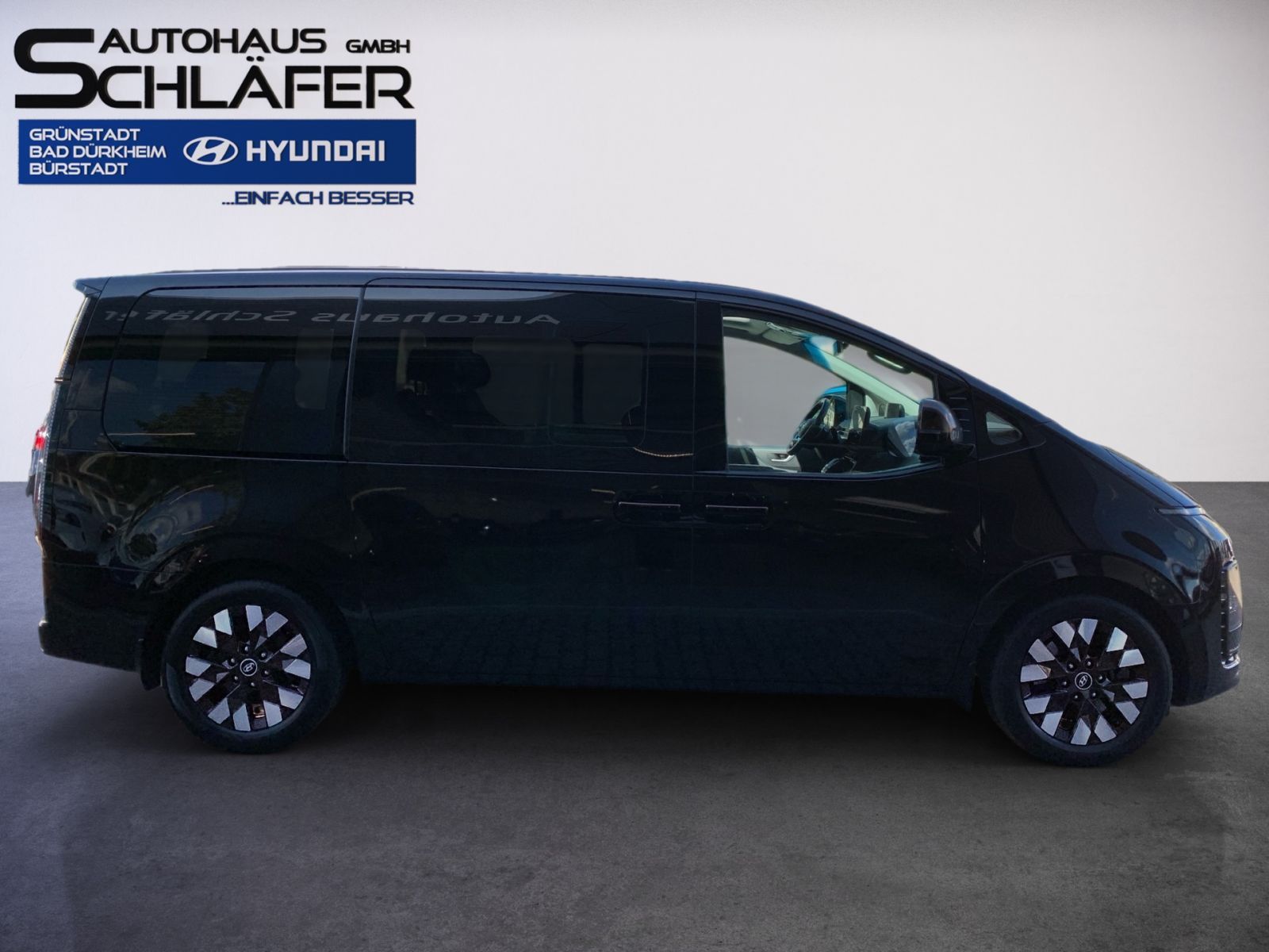 Fahrzeugabbildung Hyundai STARIA 2.2 CRDi Signature 4WD Panorama