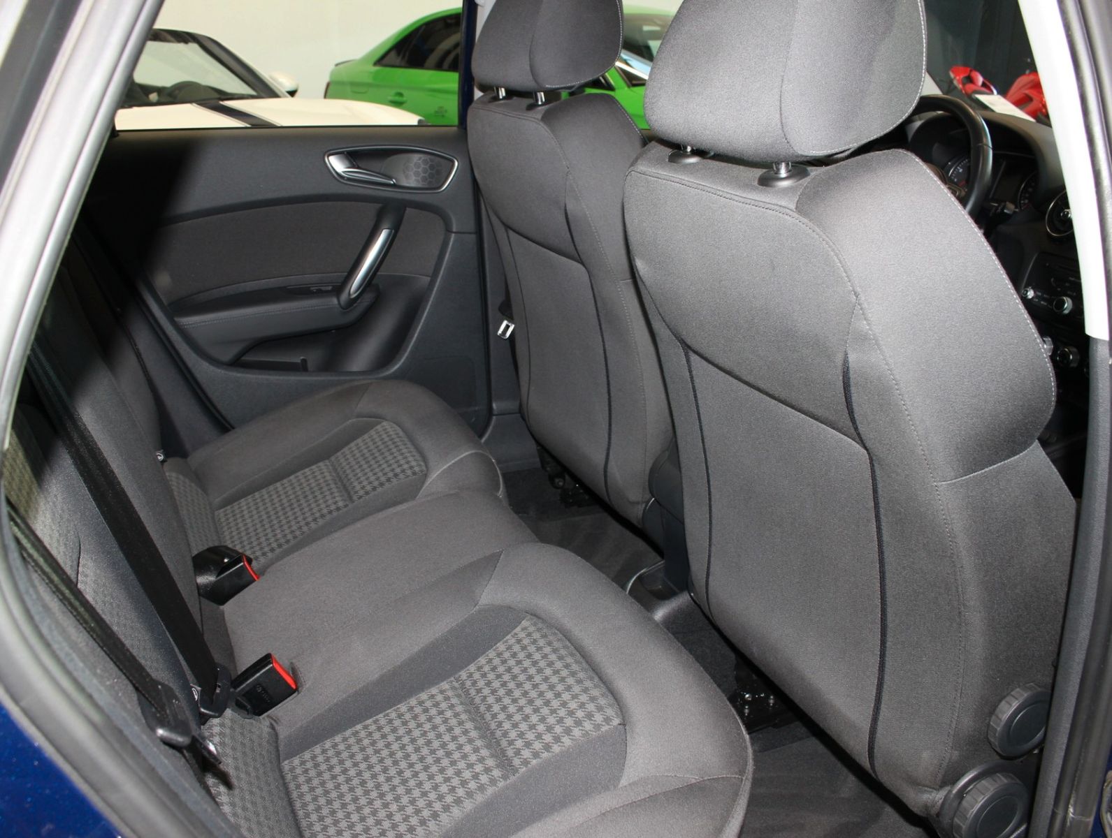 Fahrzeugabbildung Audi A1 Sportback attraction Bi Xenon*8 Fach Bereift