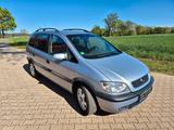 Opel Zafira 1,8i 16V - gebrauchte Opel Zafira aus dem Jahr 2000