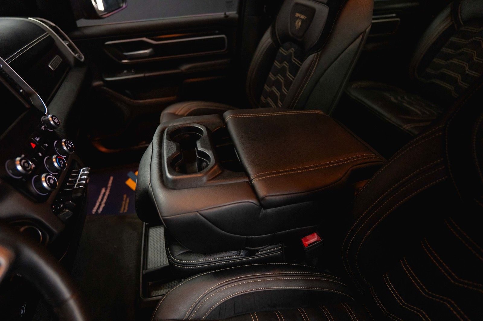 Fahrzeugabbildung Dodge RAM 5.7 V8 HEMI 4x4 OFFROAD LONGBED AXLE LOCK RC