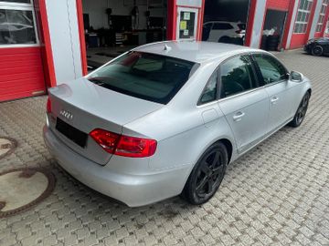 Bild 9 Audi A4 2.0 TFSI 155kW quattro Attraction nur Export