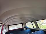 Volkswagen T2 A De Luxe Bus - Volkswagen T2: Kleinbus, T2b