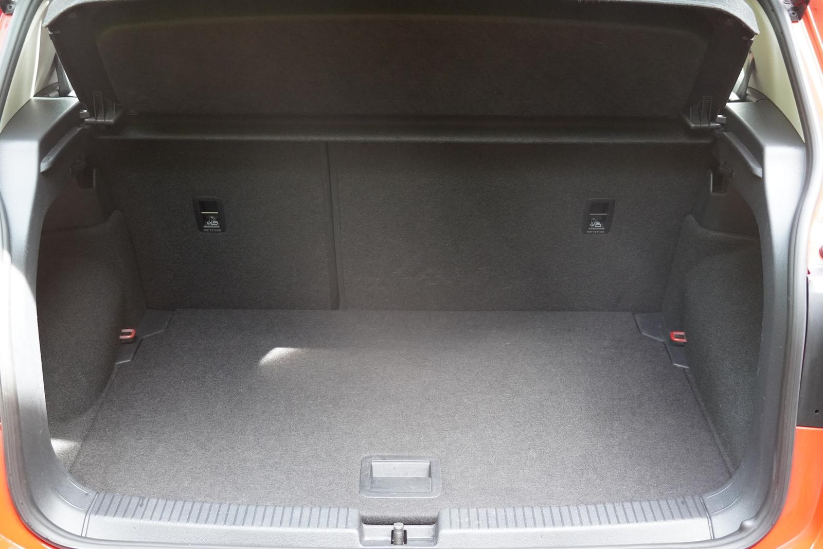 Volkswagen T-Cross 1.0 TSI Life Navi ACC Totwinkel PDC