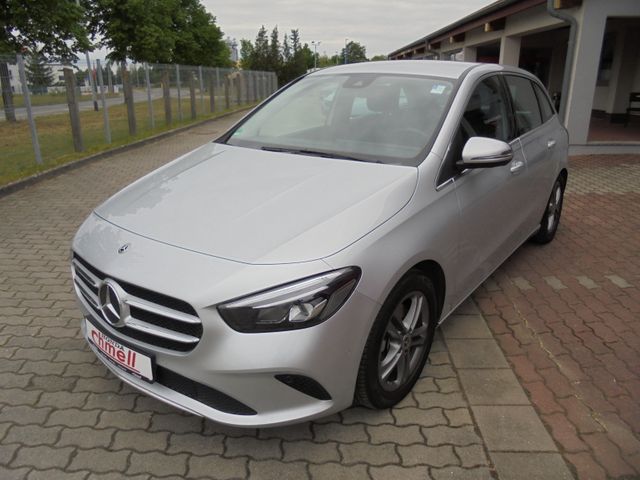 Mercedes-Benz B 220 Progressive 4Matic/AHZV schwenkb.