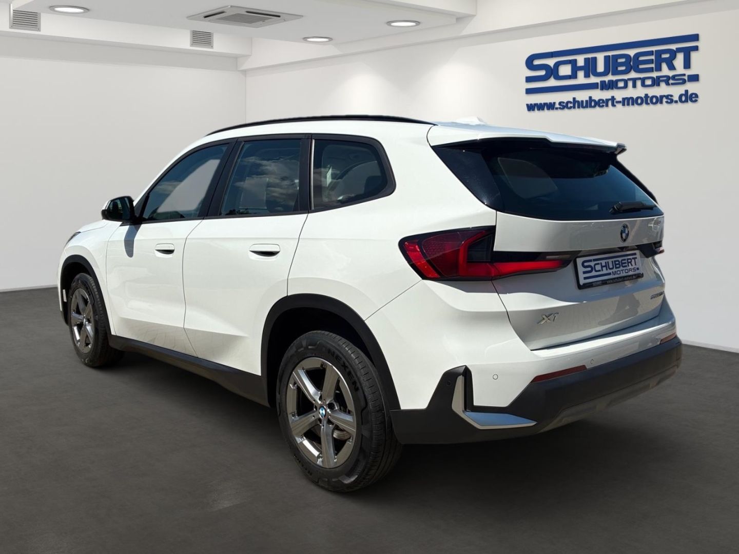BMW X1 sDrive18d Navi LED el.Heckklappe Kamera Sitzh foto 4