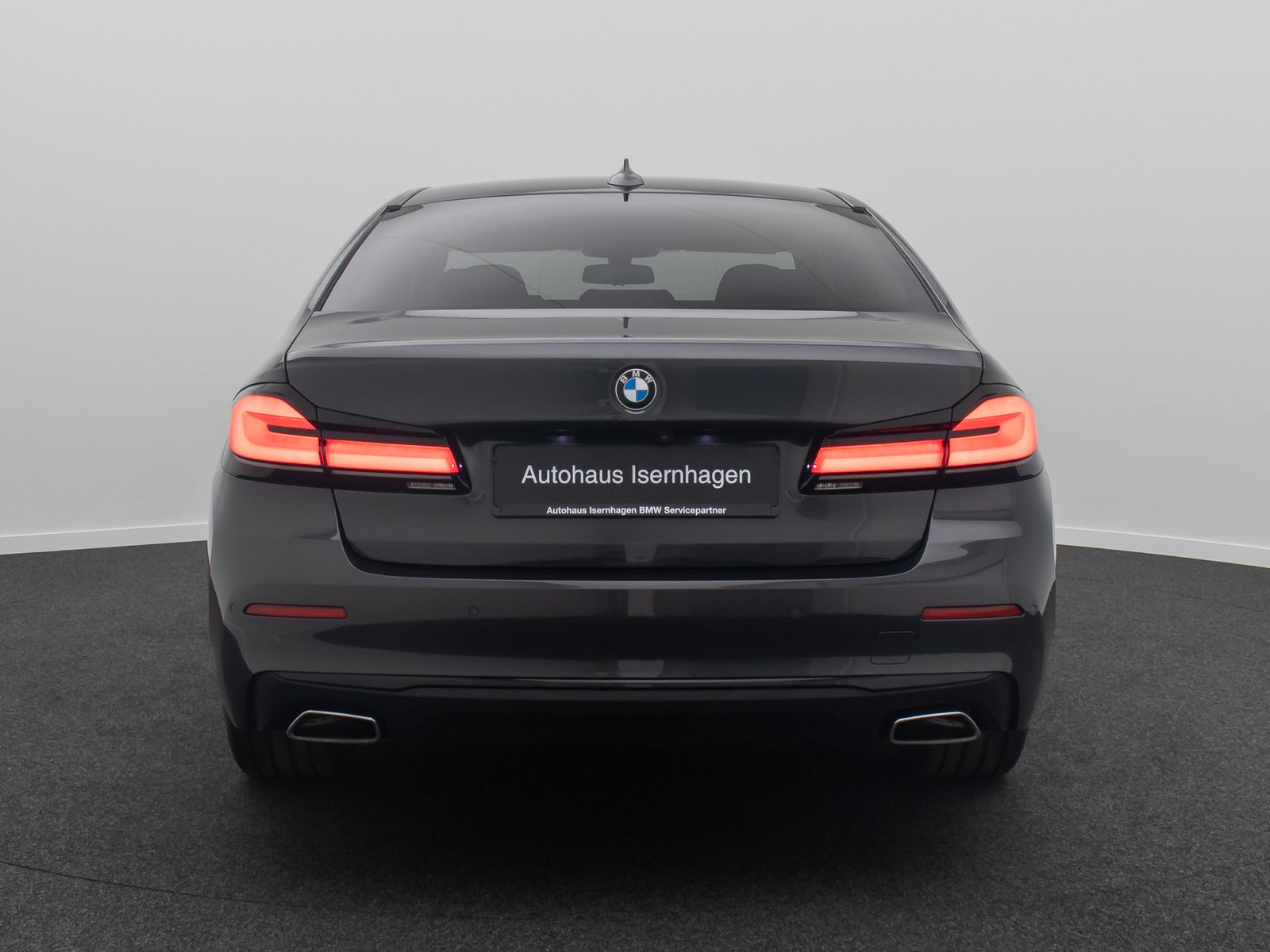 Fahrzeugabbildung BMW 530d xD 360&deg;Glasdach Laser HUD DAB HiFi SoftCl