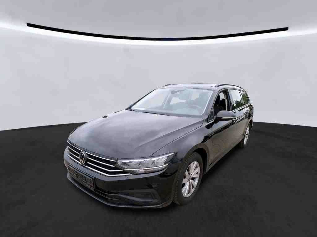 VW Passat Variant Basis 2.0TDI DSG Navi AHK ACC LED