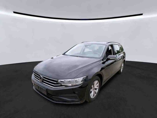 VW Passat Variant Basis 2.0TDI DSG Navi AHK ACC LED