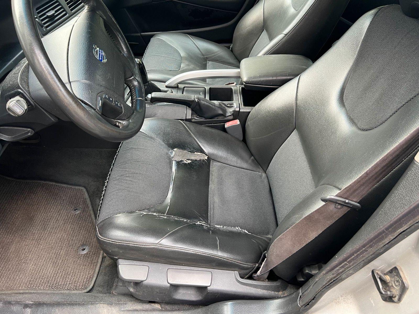 Volvo XC70 2004 — photo 11