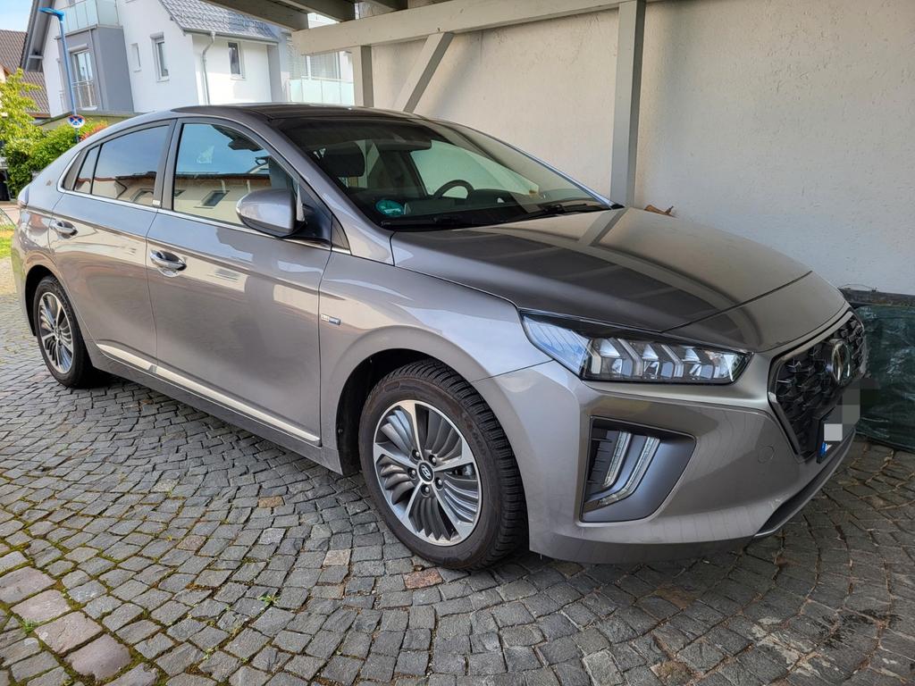 Hyundai IONIQ