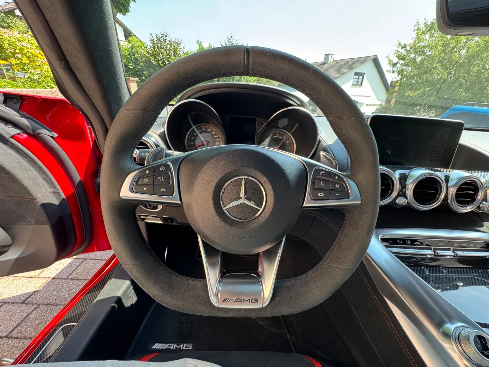 Mercedes-Benz  AMG Dynamic + / Aero-Paket / Performance-Sitze
