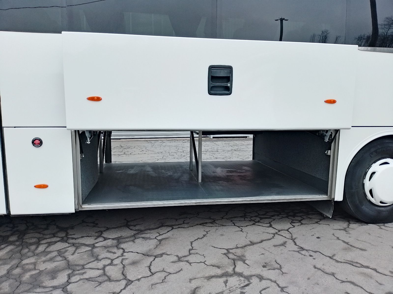 VANHOOL  2019 - Image 47 of 50