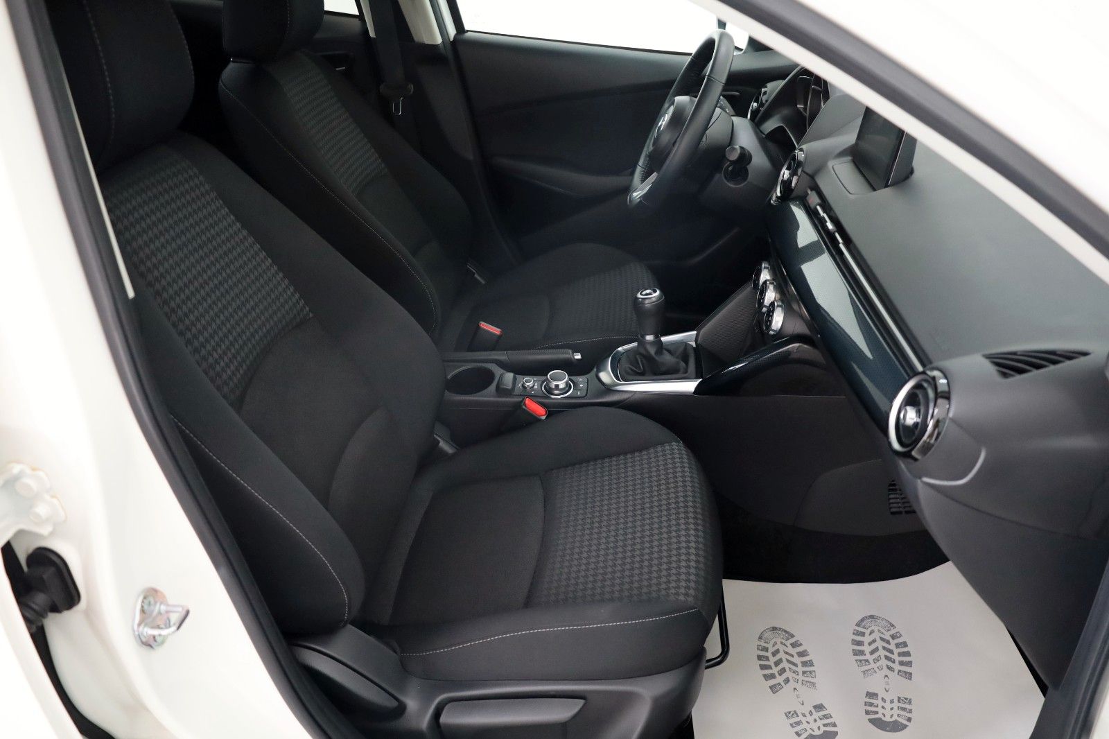 Fahrzeugabbildung Mazda 2 Lim. Kizoku SH,PDC,Kamera,SR+WR