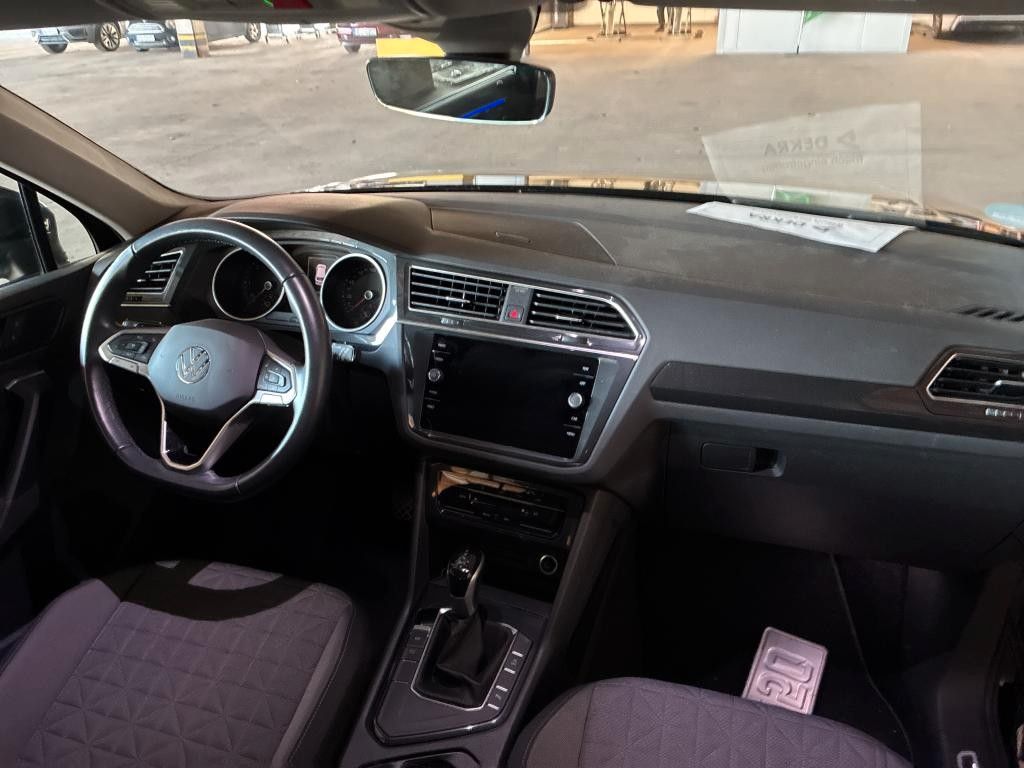 Fahrzeugabbildung Volkswagen Tiguan Life TDI DSG AHK NAVI KAMERA LED GJ  1.HD