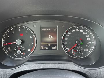 Volkswagen Sharan - 12