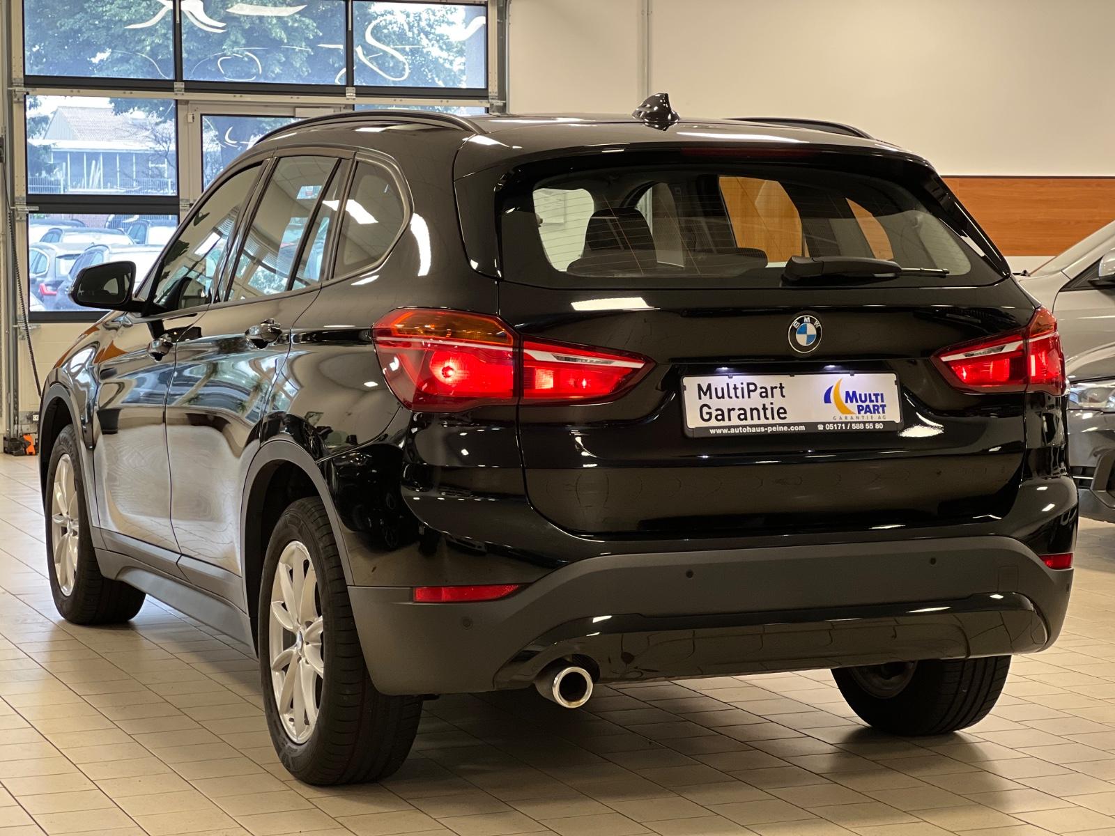 BMW X1sDriv18i/NaviPortab/PDC/Tempomat/Alu/Advantage