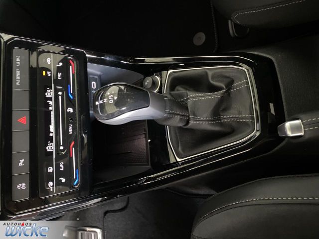 T-Cross 1.5 TSI DSG R-Line NAVI KLIMA AHK REAR