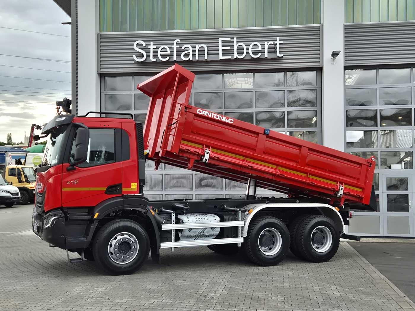 Fahrzeugabbildung Iveco X-Way AD300X48Z HR OFF 6x4 Bordmatik Intarder