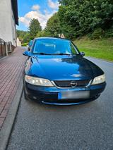 Opel Vectra 2000 edition - Opel Vectra aus 2001: 2.2