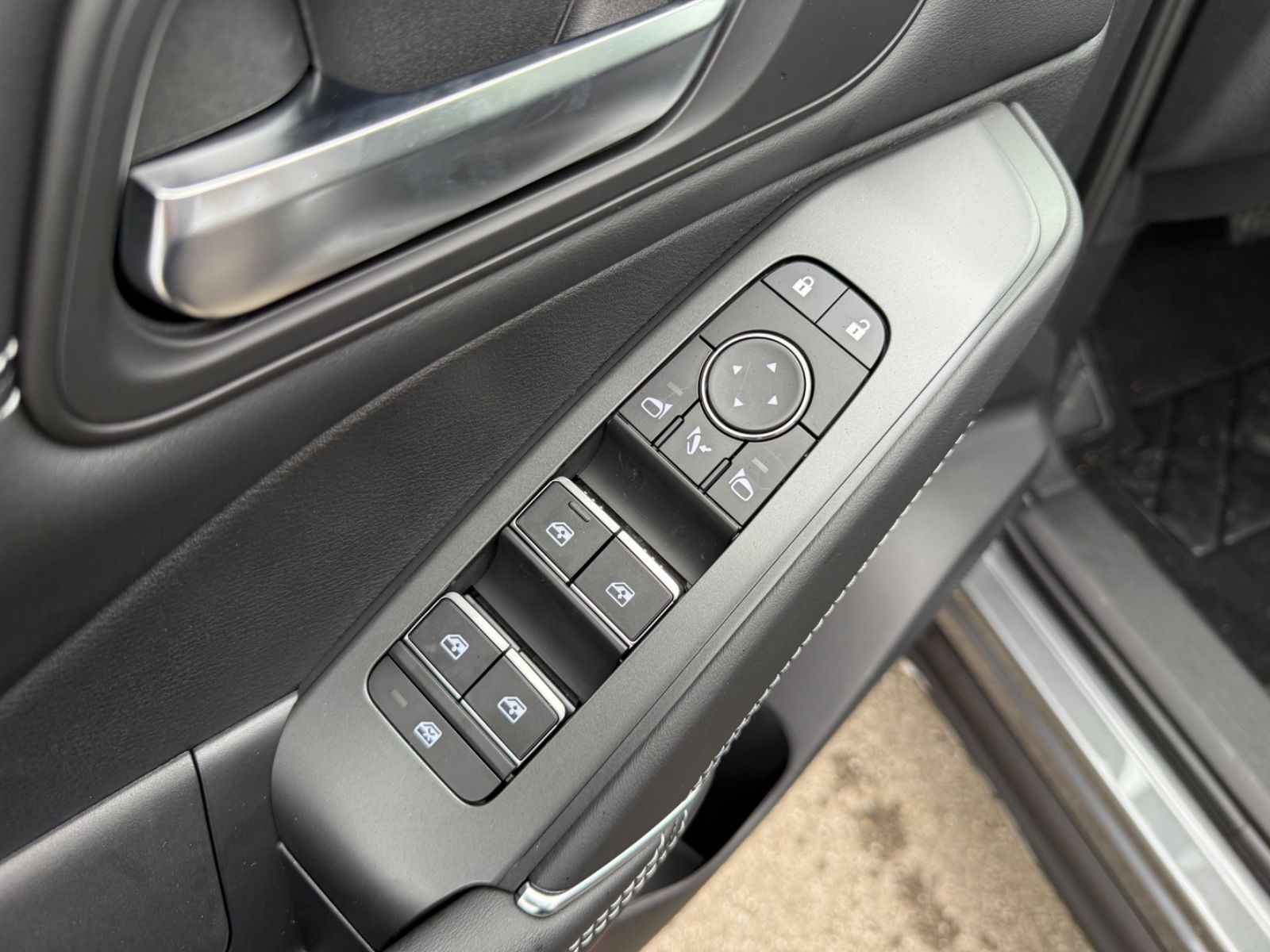 Fahrzeugabbildung Nissan Qashqai N-Connecta e-Power Pano 360°