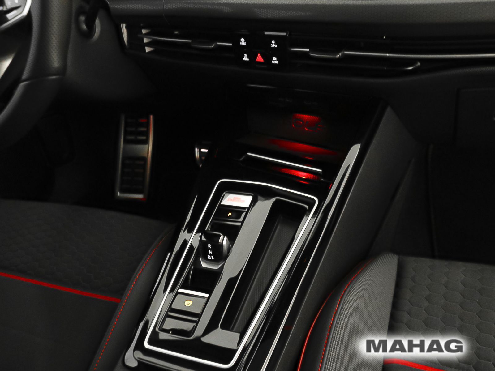 Volkswagen Golf VIII GTI Clubsport 2.0 TSI IQ.Light Navi Pa foto 17