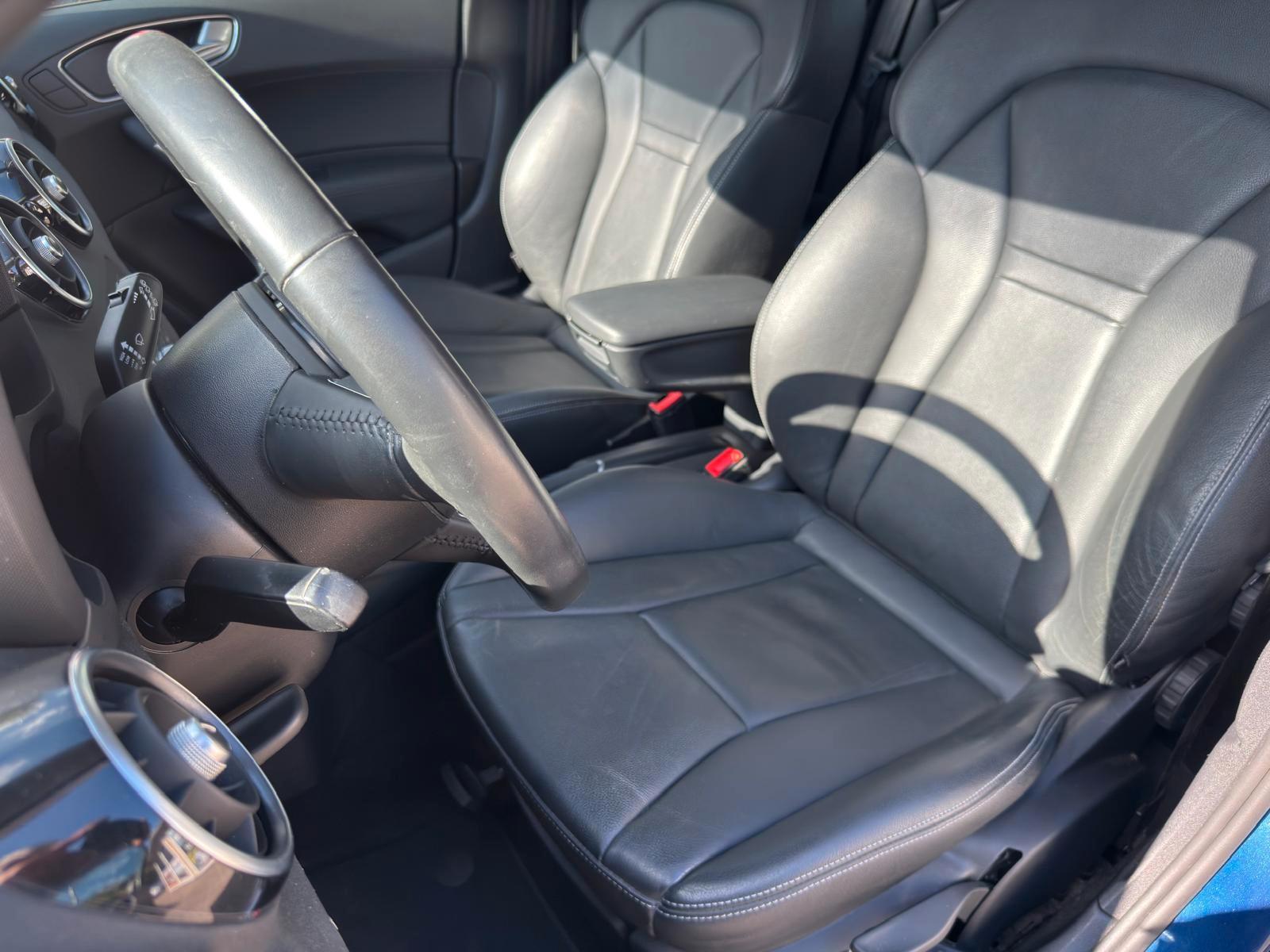 Audi A1 Sportback Sport 1,4 S-TronicLEDLeder SHZ Navi