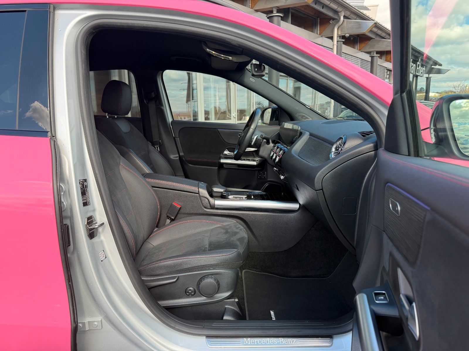 Fahrzeugabbildung Mercedes-Benz GLA 250e AMG+MickyMouse+Vario+RKamera+Augment