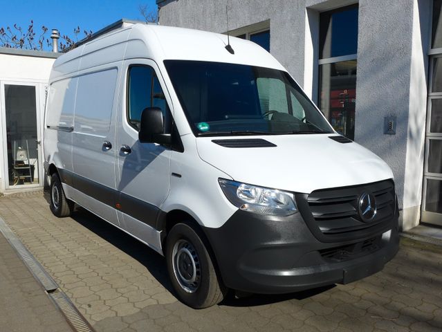 Mercedes-Benz eSprinter L2H2 Klima Rückkam.1.Hand Sitzheiz.