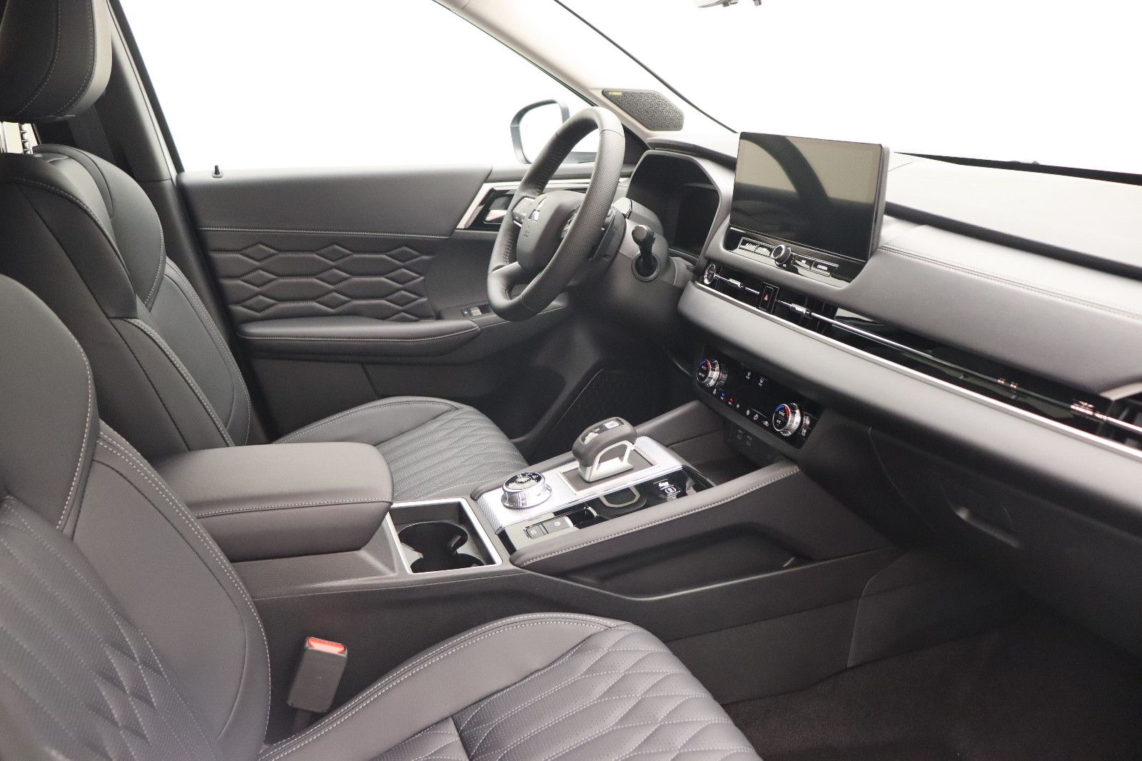 Fahrzeugabbildung Mitsubishi Outlander 2.4 PHEV Top 4WD