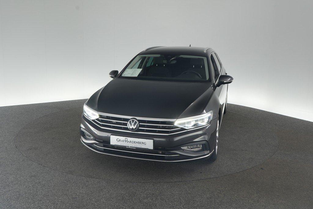 Volkswagen Passat Variant 2.0 TDI DSG Elegance Matrix ACC
