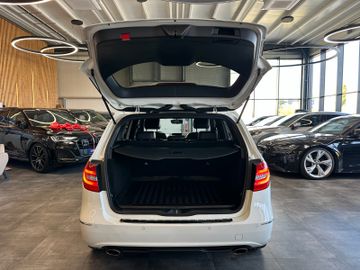 Mercedes-Benz B 180 *KLIMA*SZHZ*LEDER*NAV*PDC*SPUR*TOTWINKEL