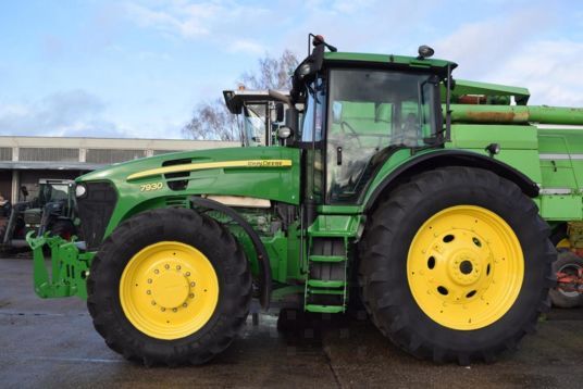 John Deere 7930