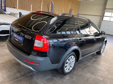 Skoda Octavia Combi Scout 4X4 *TÜV Neu*Xenon*