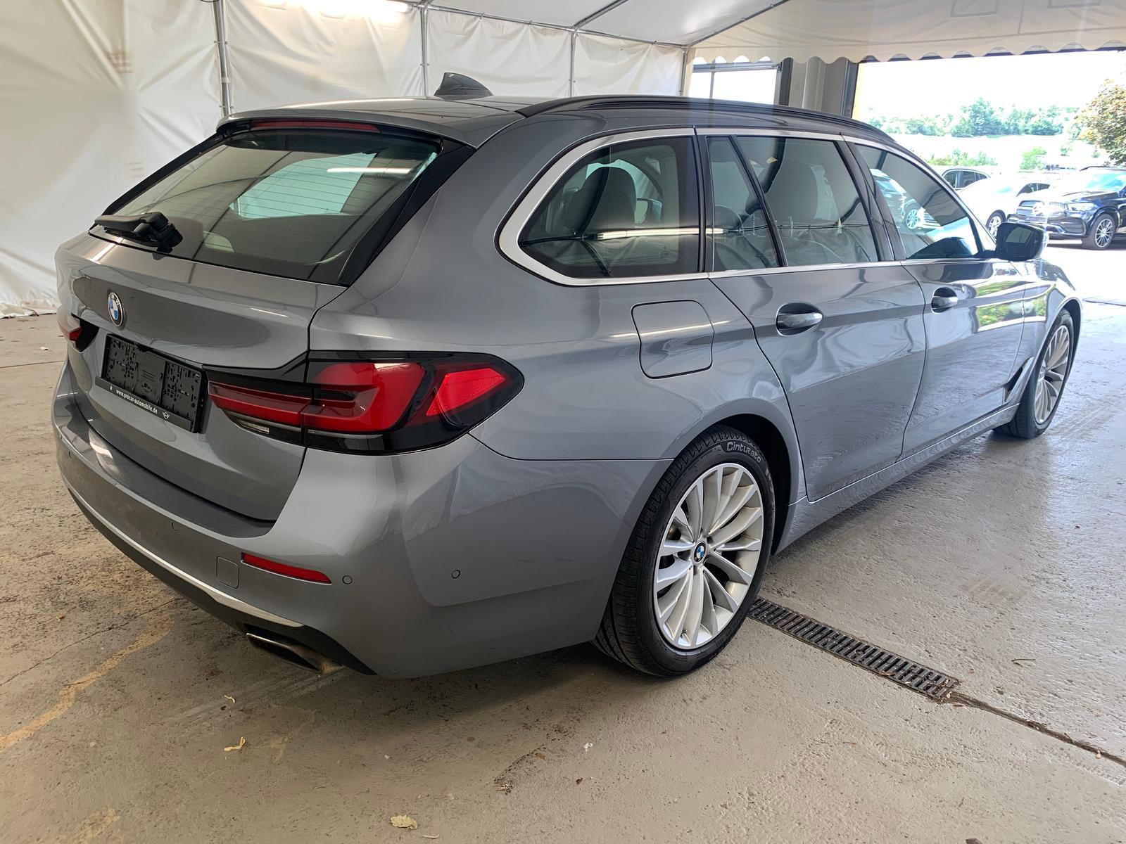 BMW 530 d Luxury DRIVING-PROF/PANORAMA/AHK