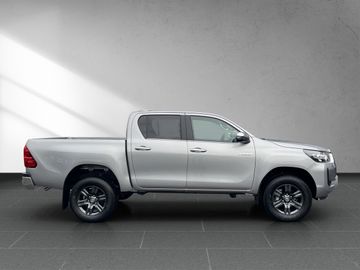 Toyota Hilux 2.4D 4x4 Double Cab Comfort *2xPDC*NAV*SHZ