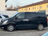 Hyundai H-1 Starex mit AHK 9 Sitzer (8 zugelassen)  - Hyundai Starex A1