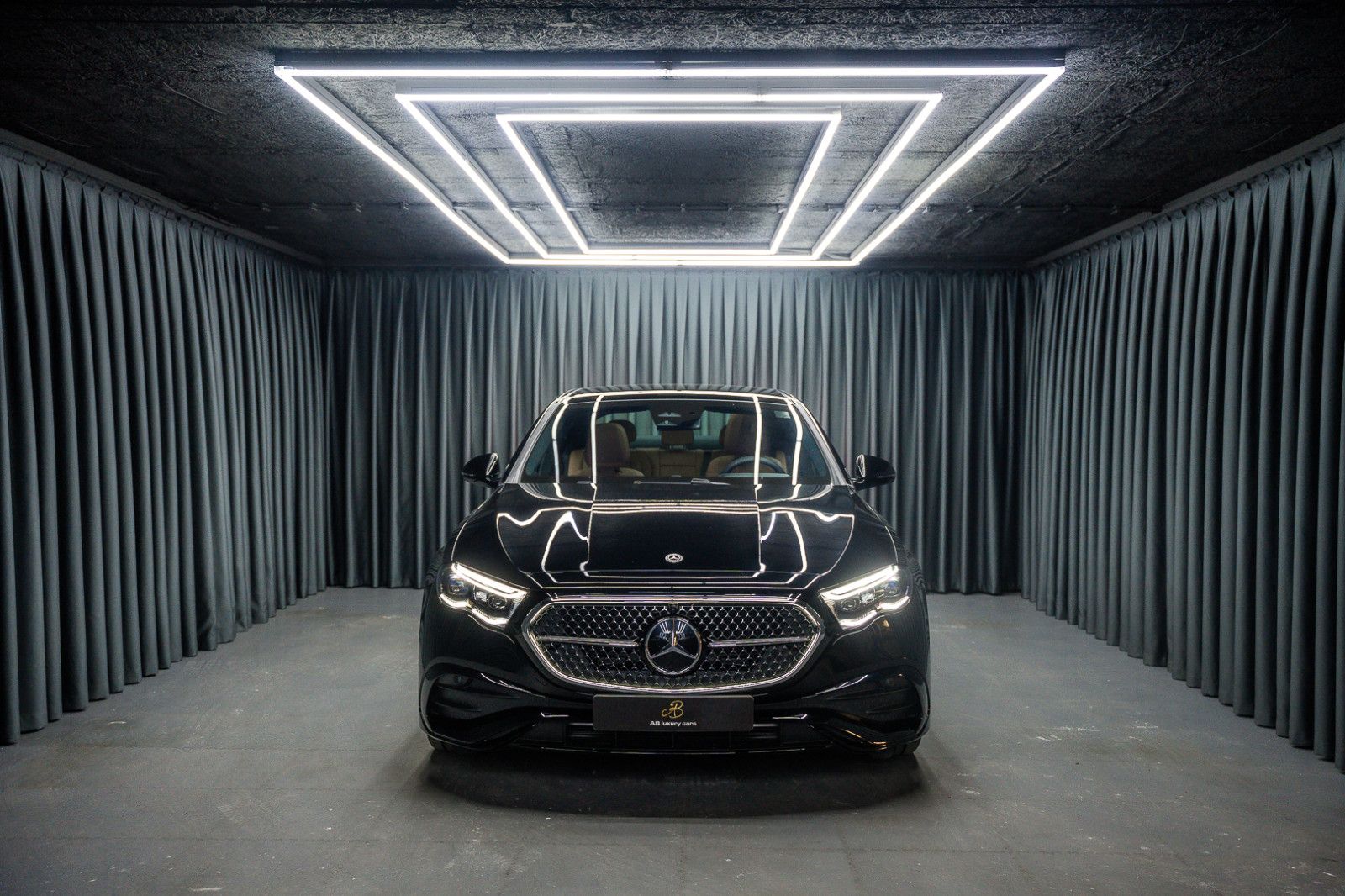 Fahrzeugabbildung Mercedes-Benz E 200 AMG MY25*Premium Plus*Superscreen*Keyless*