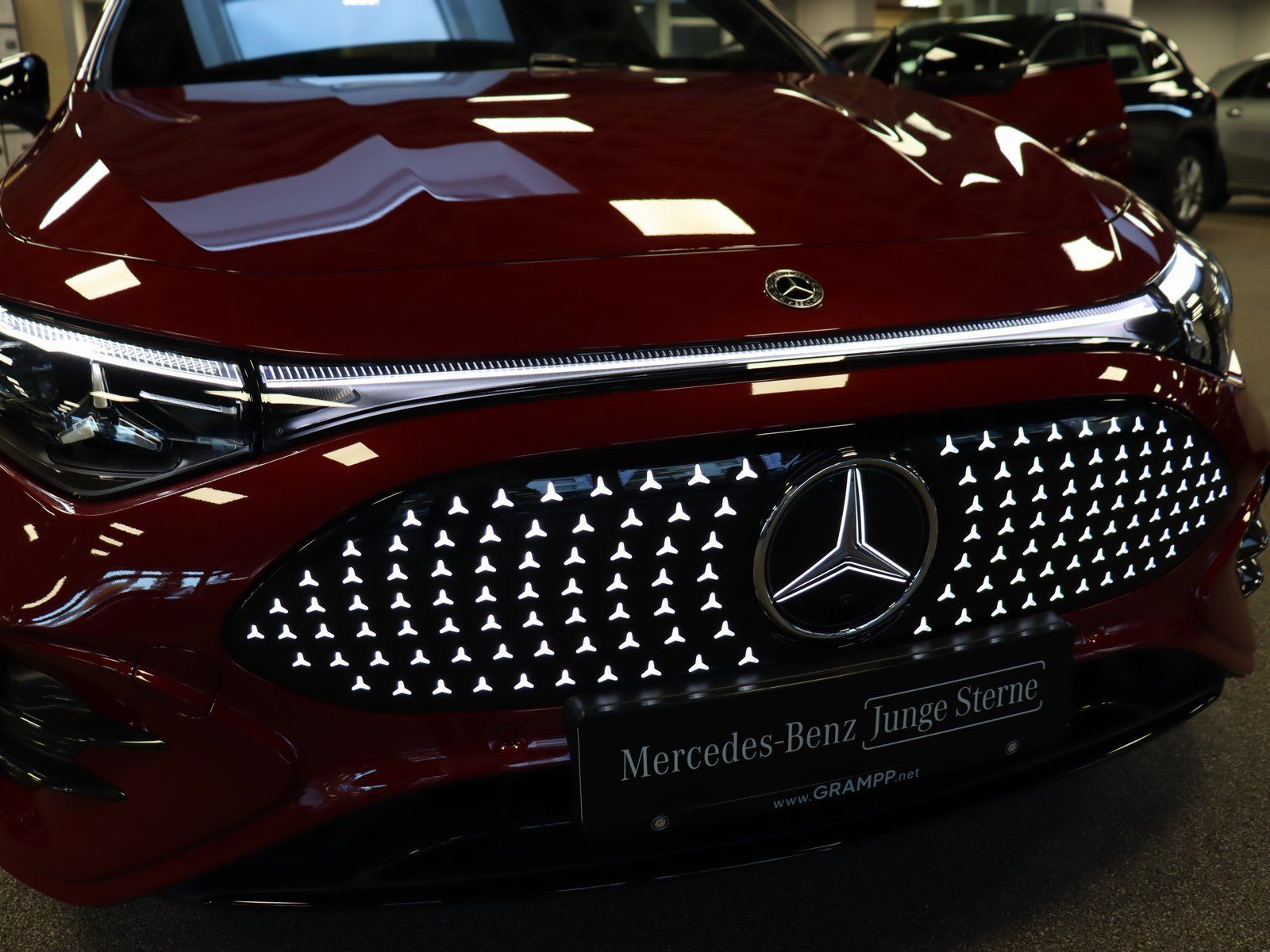 Mercedes-Benz CLA 250 EQ AMG Pano Distr Kamera Winterpaket foto 3