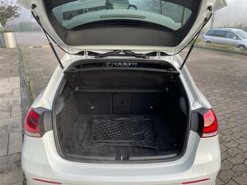 Fahrzeugabbildung Mercedes-Benz A 45S AMG, Multibeam, Glasdach, Alcantara uvm.