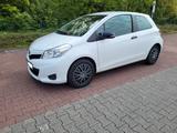 Toyota Yaris 1,33 Tüv, LED, Wartung UND Reifen NEU 1A - Toyota Yaris von privat