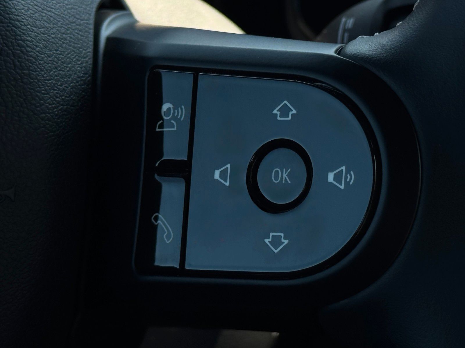 Fahrzeugabbildung MINI One John Cooper Works Tempomat LED SHZ PDC