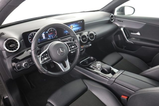 MERCEDES-BENZ MERCEDES-BENZ A 180 A 200 d Automatic Business E