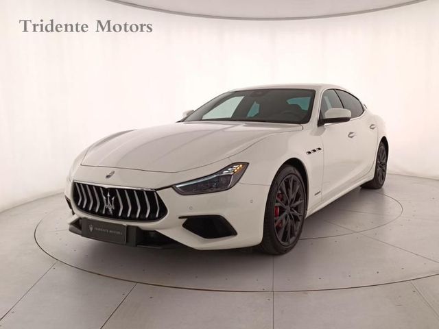 Maserati Ghibli 3.0 DS Gransport Auto