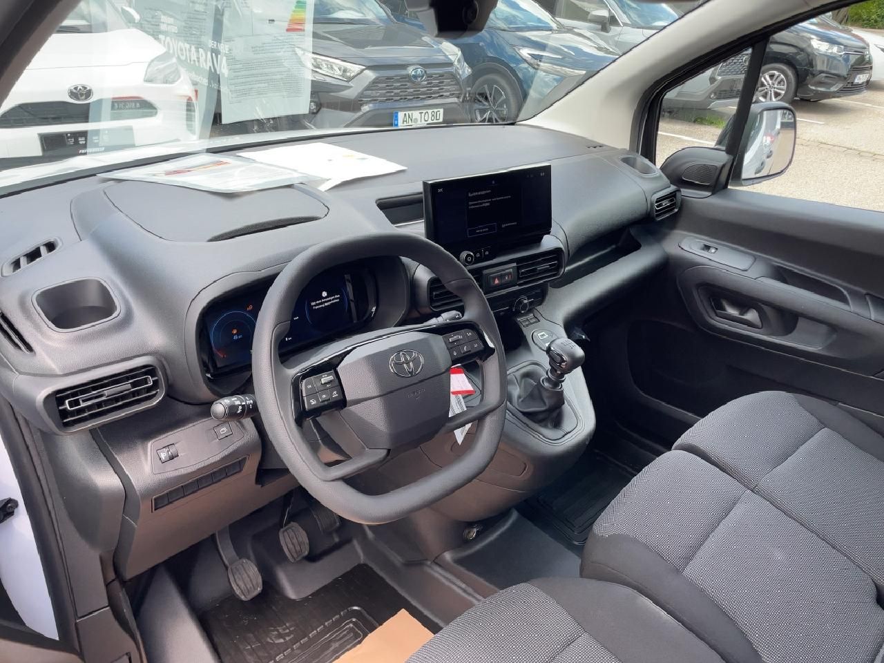 Fahrzeugabbildung Toyota Proace City L1 Meister 1,5L Full Link Freisprech